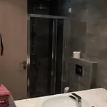 Niras Hotel
