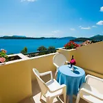 Niras Nydri (Lefkada)