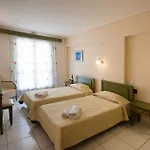 Hotel Niras 2*