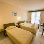 Hotel Niras 2*