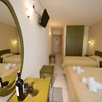 Ξενοδοχείο Niras