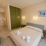 Hotel Niras 2*