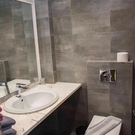 Ξενοδοχείο Niras