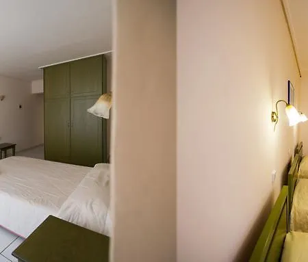 Hotel Niras 2*