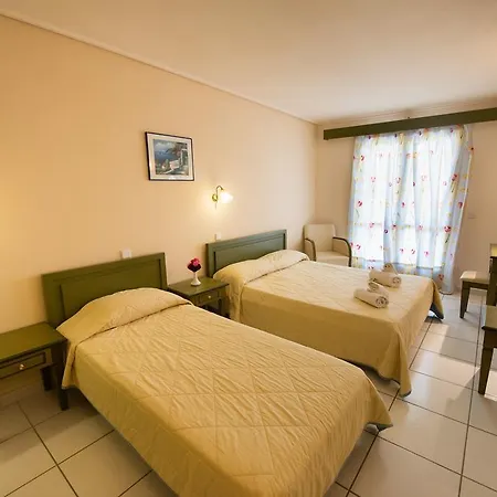 Hotel Niras 2*