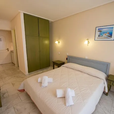 Ξενοδοχείο Niras 2*