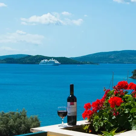 Ξενοδοχείο Niras Νυδρί