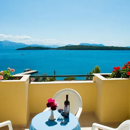 Ξενοδοχείο Niras 2*